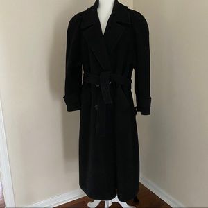 Double breasted dress coat with tie belt.